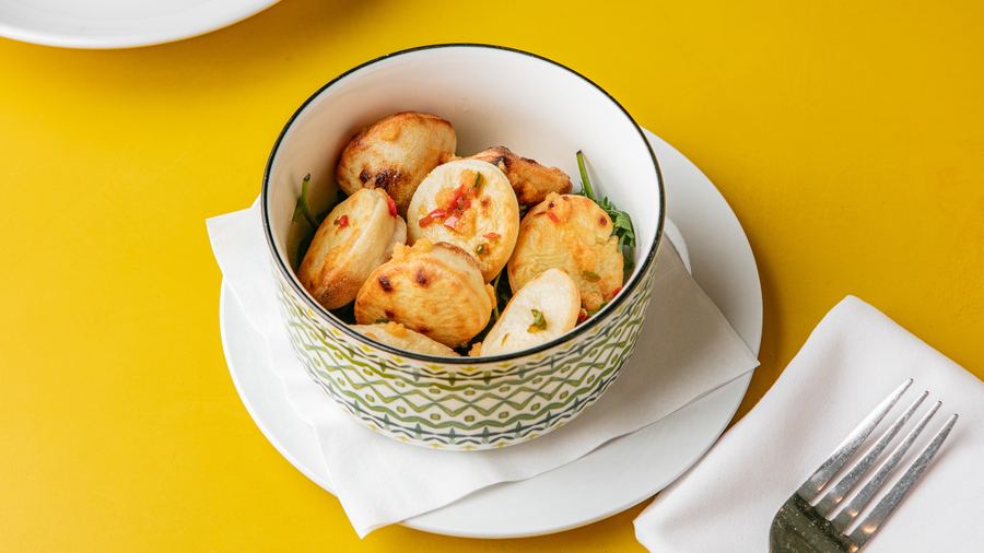 Dough balls with garlic butter